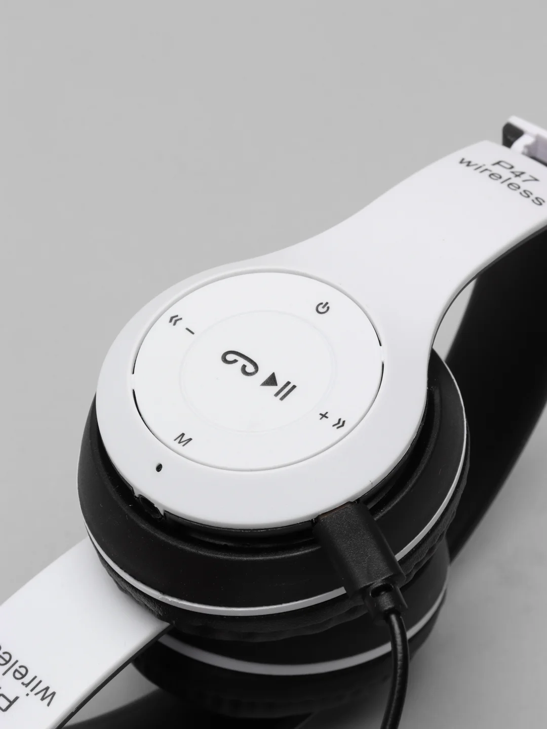 Белый беспроводные блютуз наушники P47 Wireless