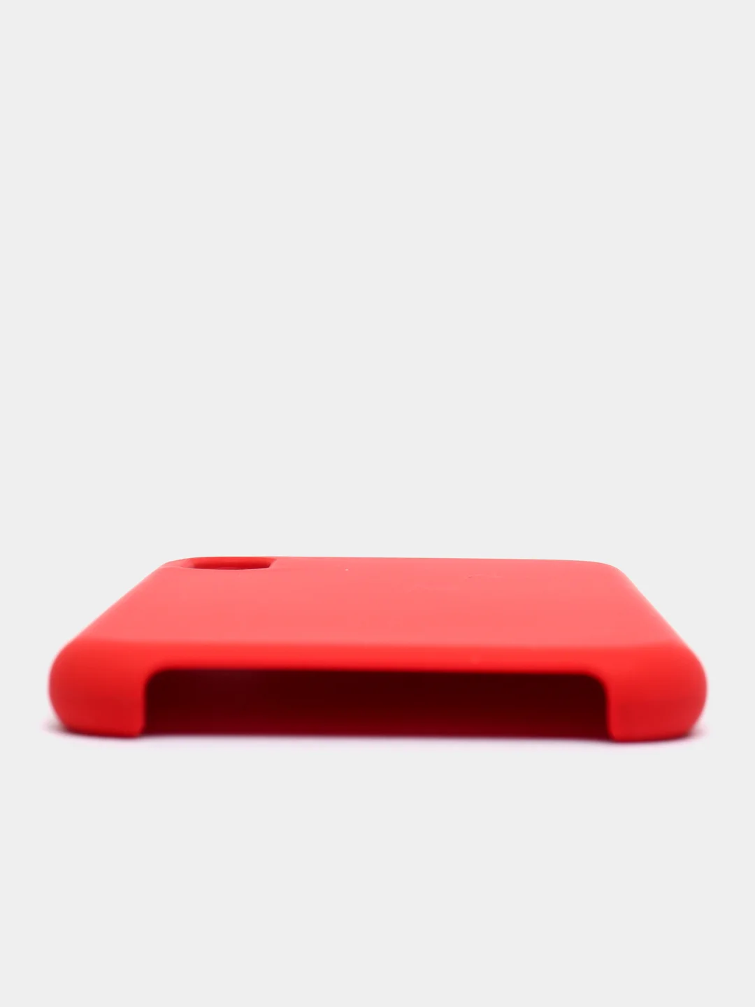 Красный чехол силиконовый на iPhone XR (айфон)
