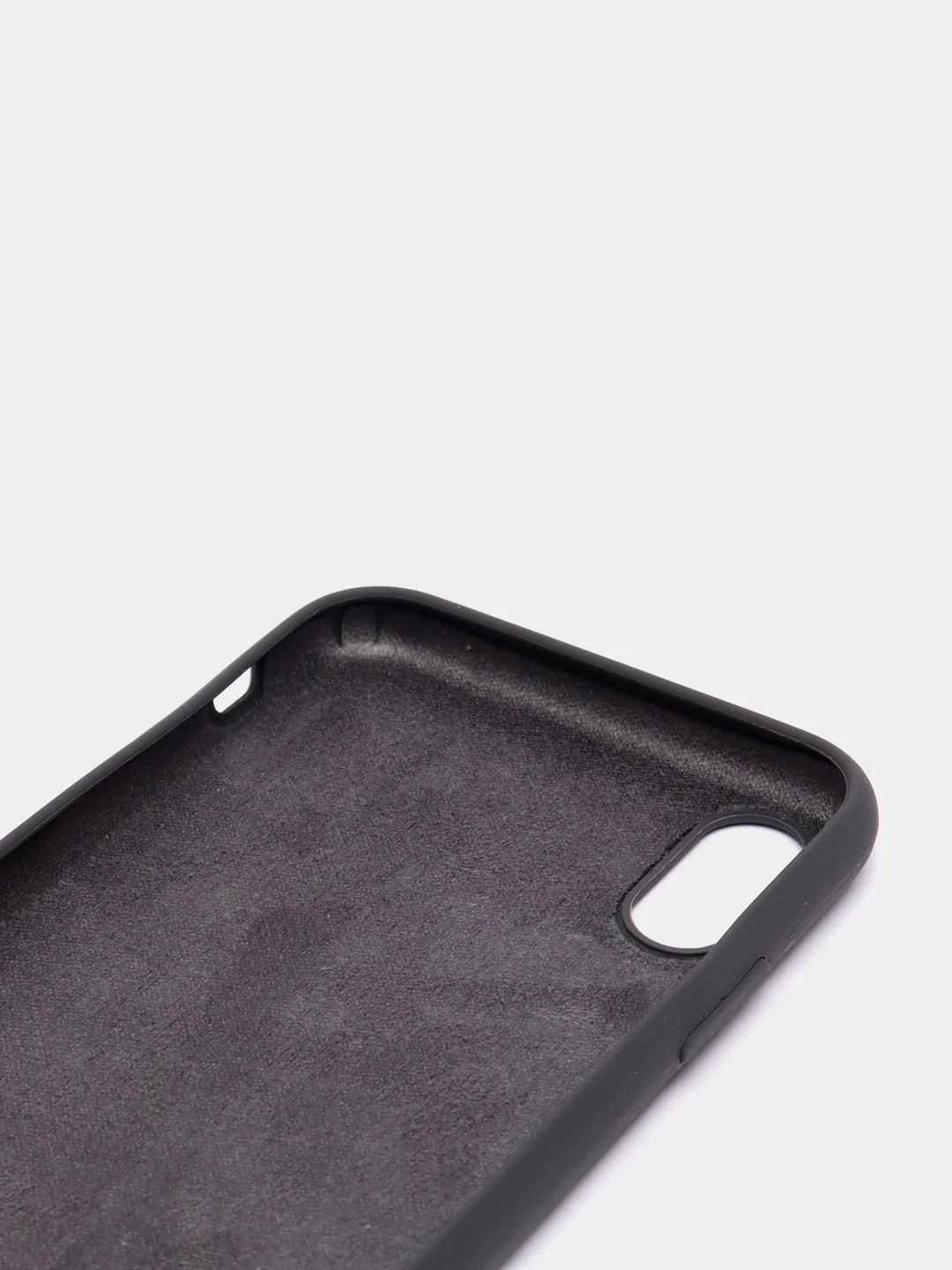 Угольный чехол силиконовый на iPhone XR (айфон)