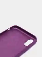 Пурпурный чехол силиконовый на iPhone XR (айфон)