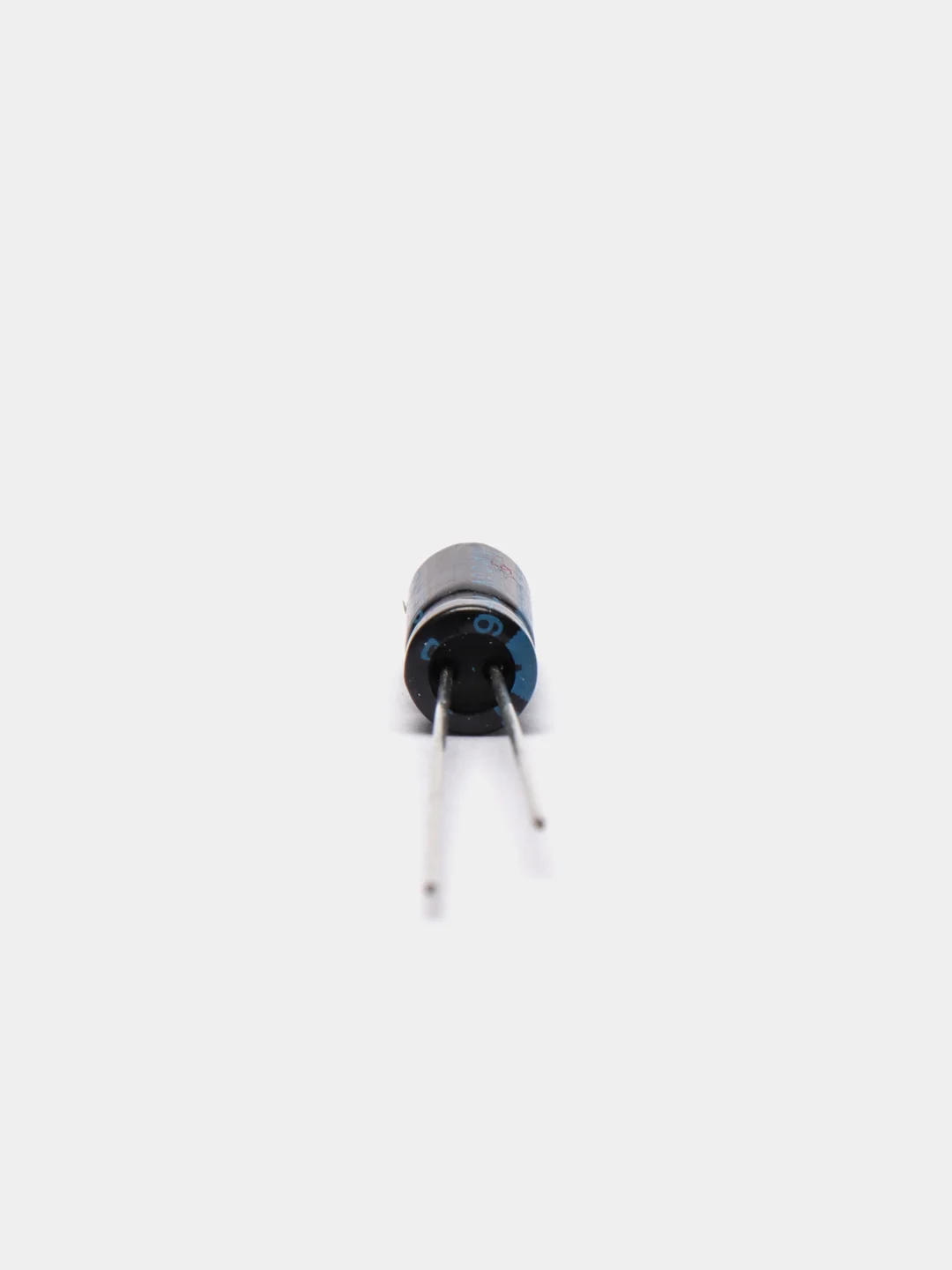 10 штук 10мкФ 63в Конденсатор электролитический 10UF 63V 105*C 5*11мм TK JAMICON