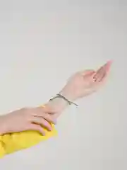 Зеленый браслет с подвеской Mountain на шнуровке