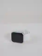 Белый умный фитнес браслет