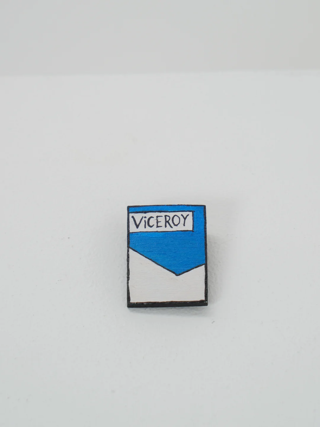 Деревянный значок ручной работы Viceroy