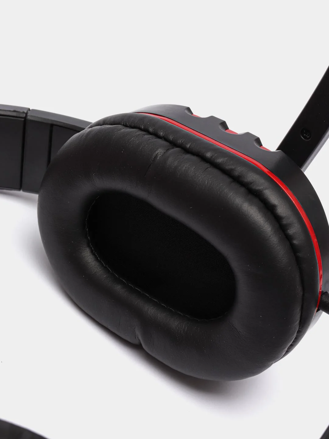 Игровые наушники с микрофоном Defender Warhead G-160 черный