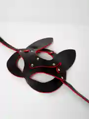 Красный маска кролика для эротических игр