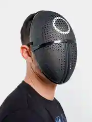 Черный маска "Игра в кальмара"