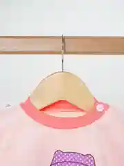 Коралловый комплект для девочки утепленный: кофта и брюки