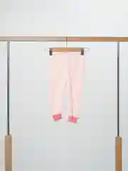 Коралловый комплект для девочки утепленный: кофта и брюки