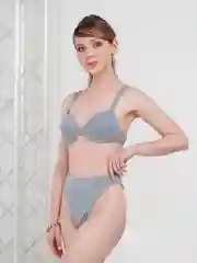 Синий купальник раздельный