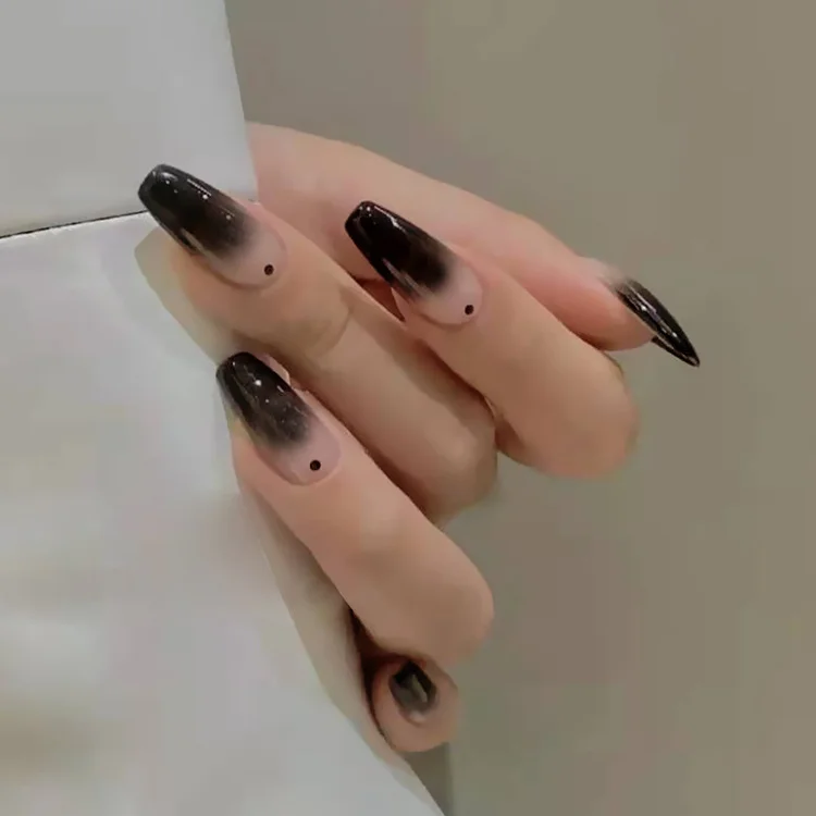 Черный накладные ногти с дизайном