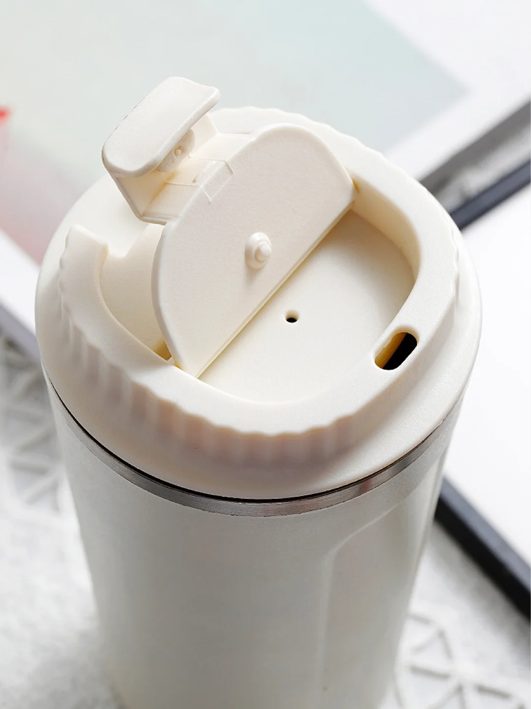 Белый термокружка Coffee / для кофе и чая / автомобильная / 510 мл