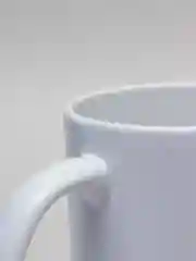 Белый кружка CoolPodarok "Авокадо кедавра"