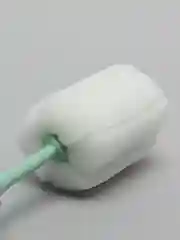 Зеленый ершик кухонный для посуды, выдвижной