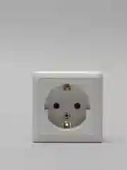 Розетка с заземляющими контактами Electric, белая, 250В, 16А, IP20, открытая установка