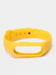Желтый силиконовый ремешок на Xiaomi Mi Band 2