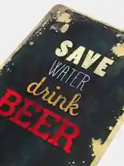 Алый винтажные жестяные таблички "Beer"