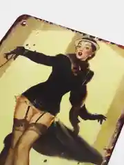 Бежевый меланж винтажные жестяные таблички "Pin up Girls"