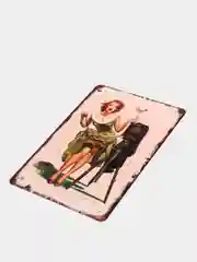 Бежевый винтажные жестяные таблички "Pin up Girls"
