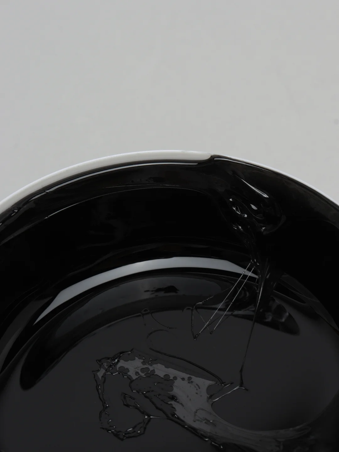Сахарная паста Karamelka Black Pearl с шунгитом для депиляции и шугаринга,