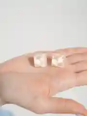 Кремовый серьги женские с кристаллами