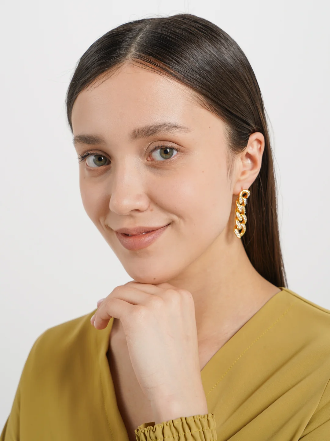 Алый серьги женские, классические