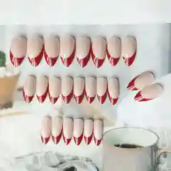 Красный накладные ногти с дизайном