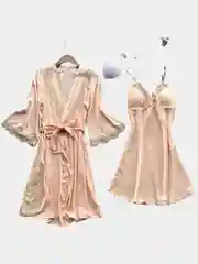 Бежевый комплект: ночная сорочка и халат