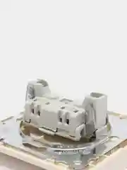 Розетка скрытой установки Makel Mimoza 25022, 16 А, бакеллит