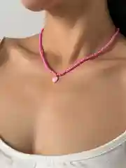 Чокер из бисера с сердечком
