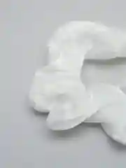 Белый резинка для волос