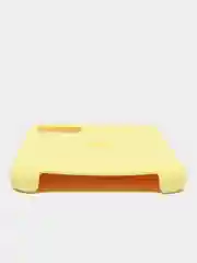 Желтый чехлы на iPhone 11, 12, 12 Pro Silicone