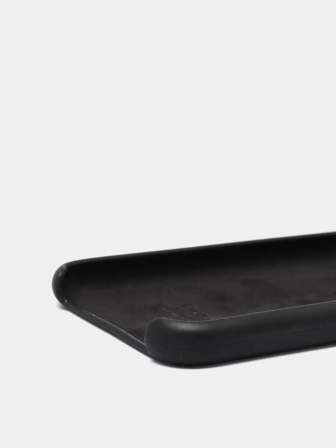 Черный чехлы на iPhone 11, 12, 12 Pro Silicone