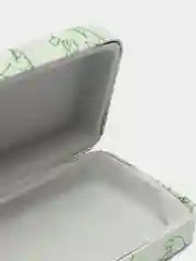 Мятный футляр для очков