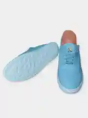 Кроссовки женские