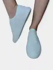 Кроссовки женские
