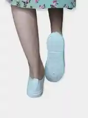 Кроссовки женские