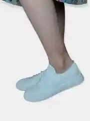 Кроссовки женские
