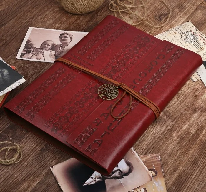 Родословная книга "Наш род", 65 листов, бордо, 35 х 23.5 см