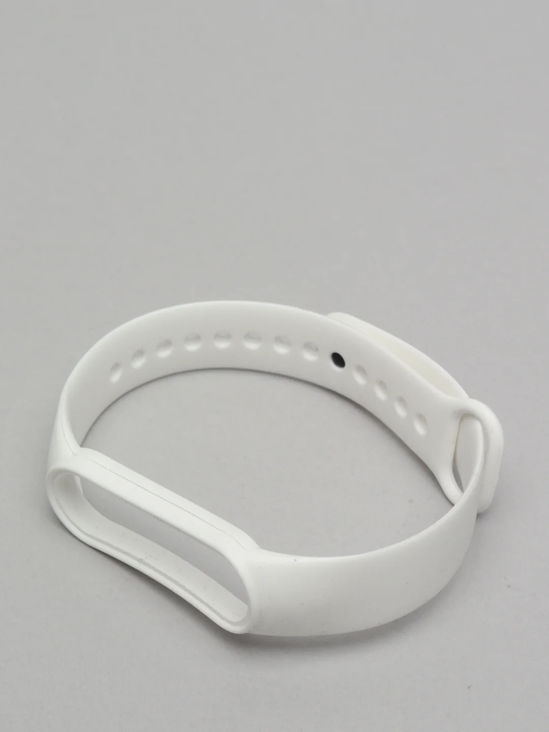 Белый ремешок для фитнес браслета Xiaomi Mi Band 5