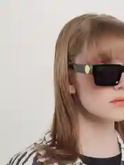 Черный солнцезащитные очки