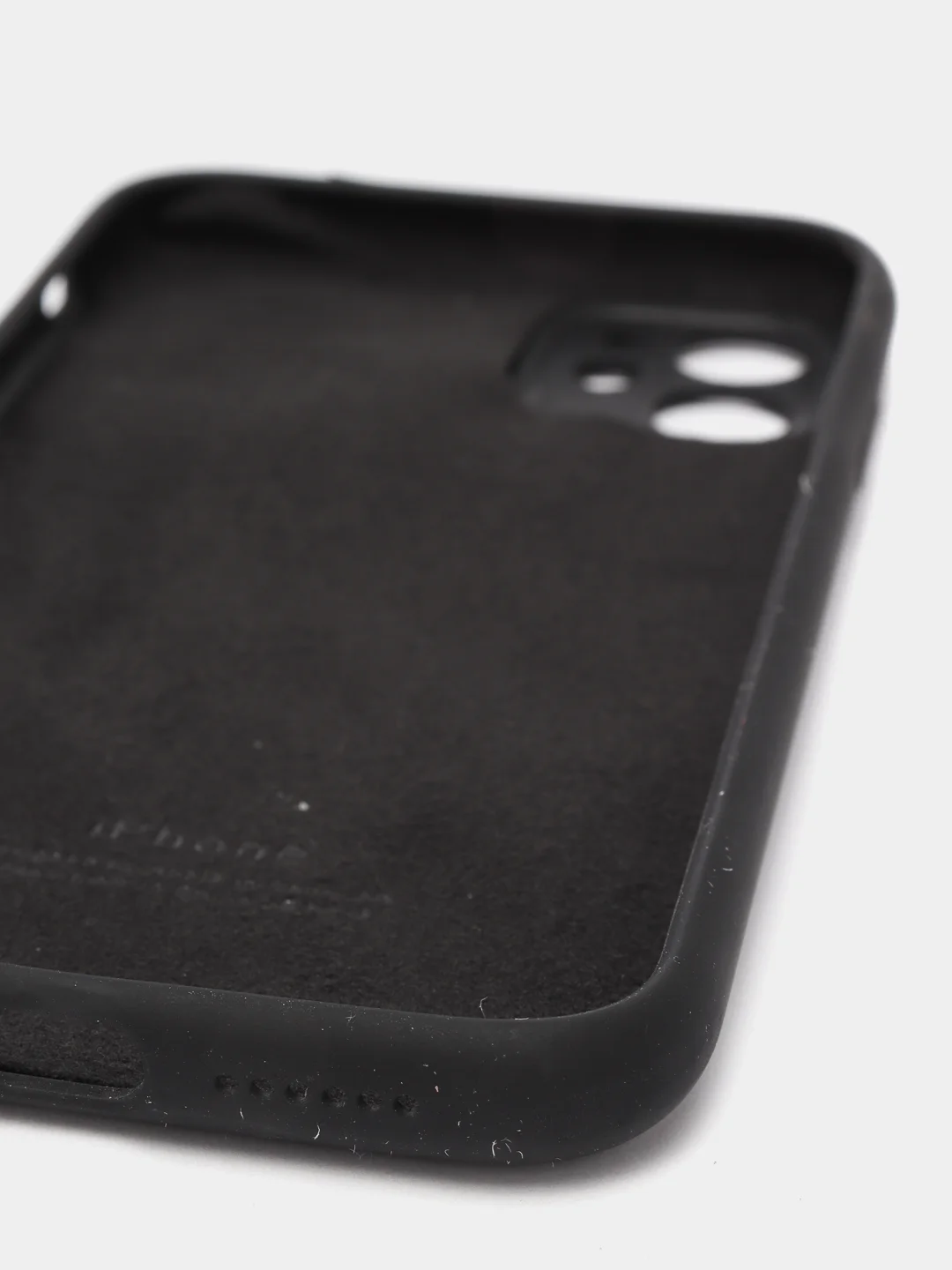 Черный силиконовый чехол iPhone 11, Silicone Case, с закрытым низом и защитой камеры