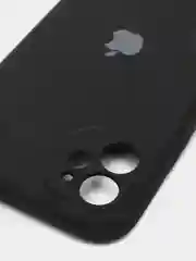 Черный силиконовый чехол iPhone 11, Silicone Case, с закрытым низом и защитой камеры