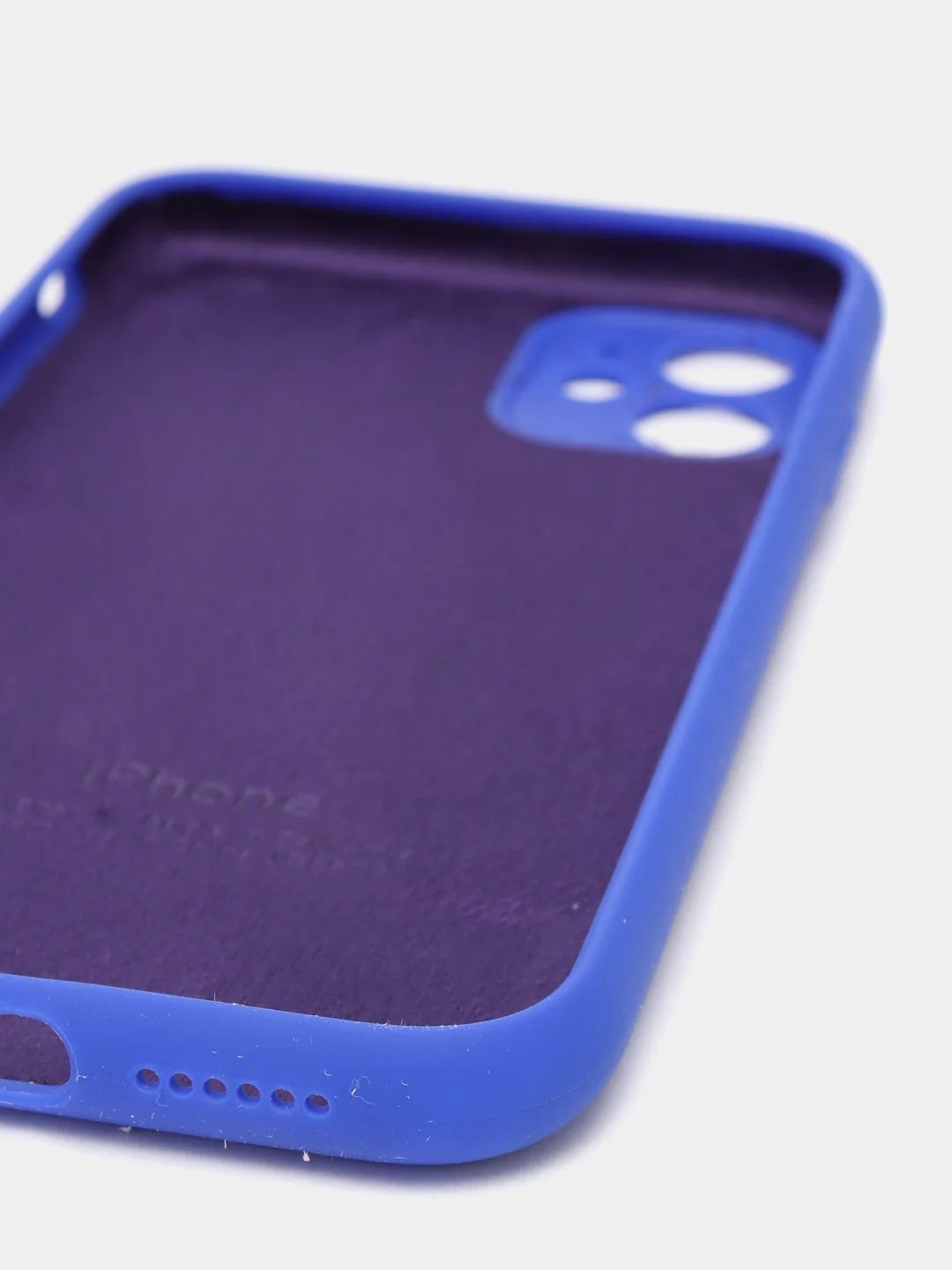 Синий силиконовый чехол iPhone 11, Silicone Case, с закрытым низом и защитой камеры
