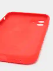 Красный силиконовый чехол iPhone 11, Silicone Case, с закрытым низом и защитой камеры