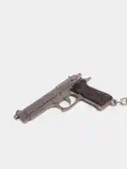 Угольный брелок для ключей "Оружие"