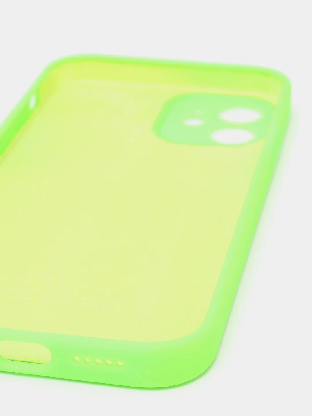 Салатовый силиконовый чехол iPhone 12, Silicone Case, с закрытым низом и защитой камеры