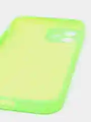 Салатовый силиконовый чехол iPhone 12, Silicone Case, с закрытым низом и защитой камеры