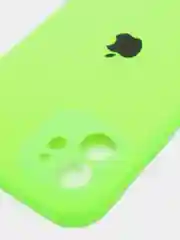 Салатовый силиконовый чехол iPhone 12, Silicone Case, с закрытым низом и защитой камеры