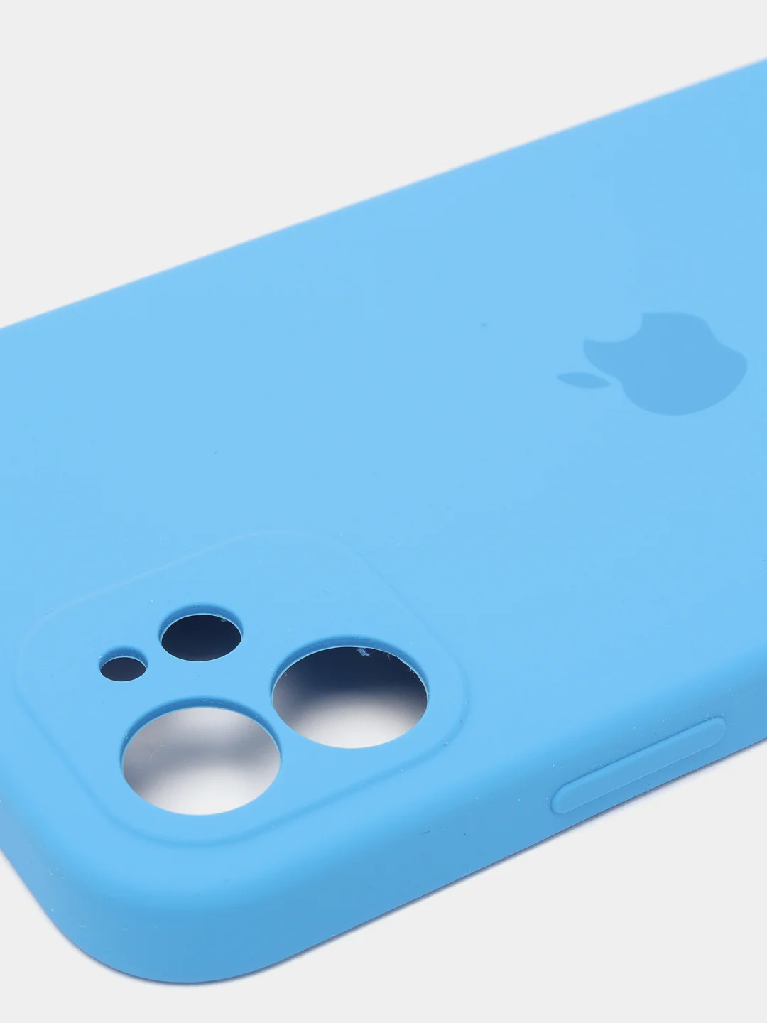 Голубой силиконовый чехол iPhone 12, Silicone Case, с закрытым низом и защитой камеры